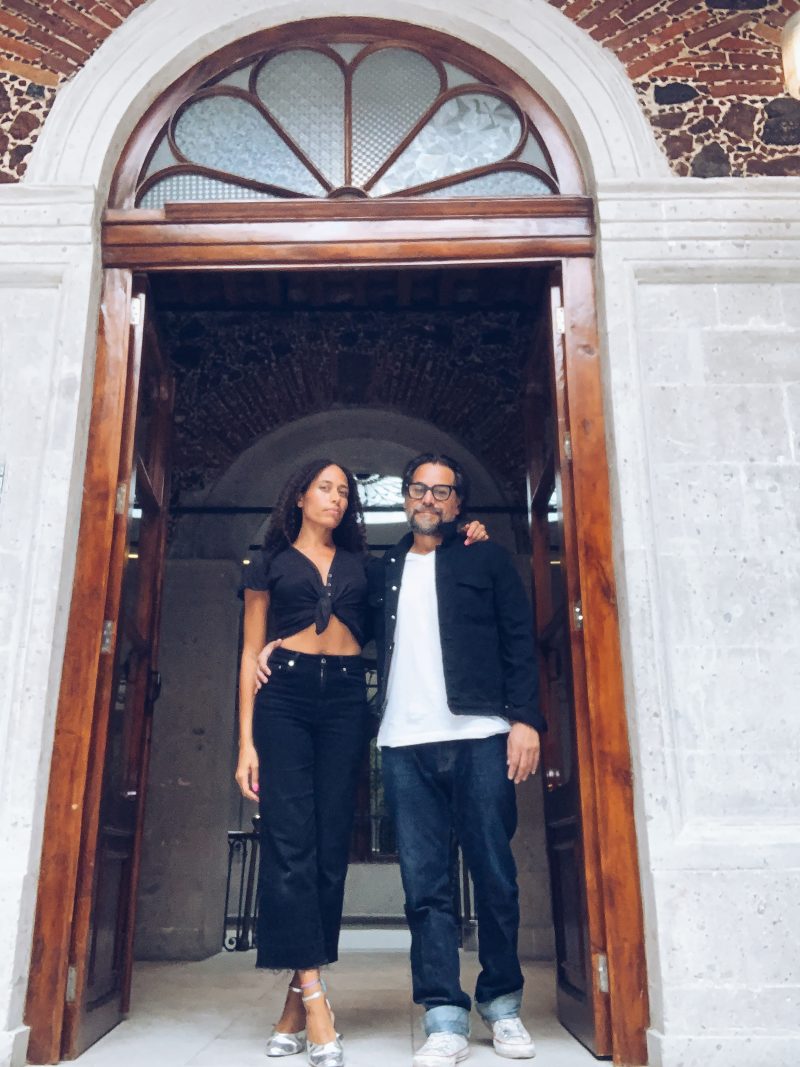 wanderlust couple travel mexico city