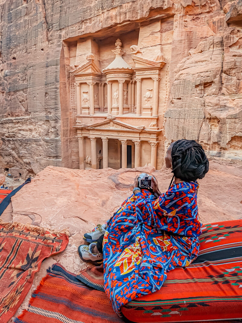 nneya richards travel expert